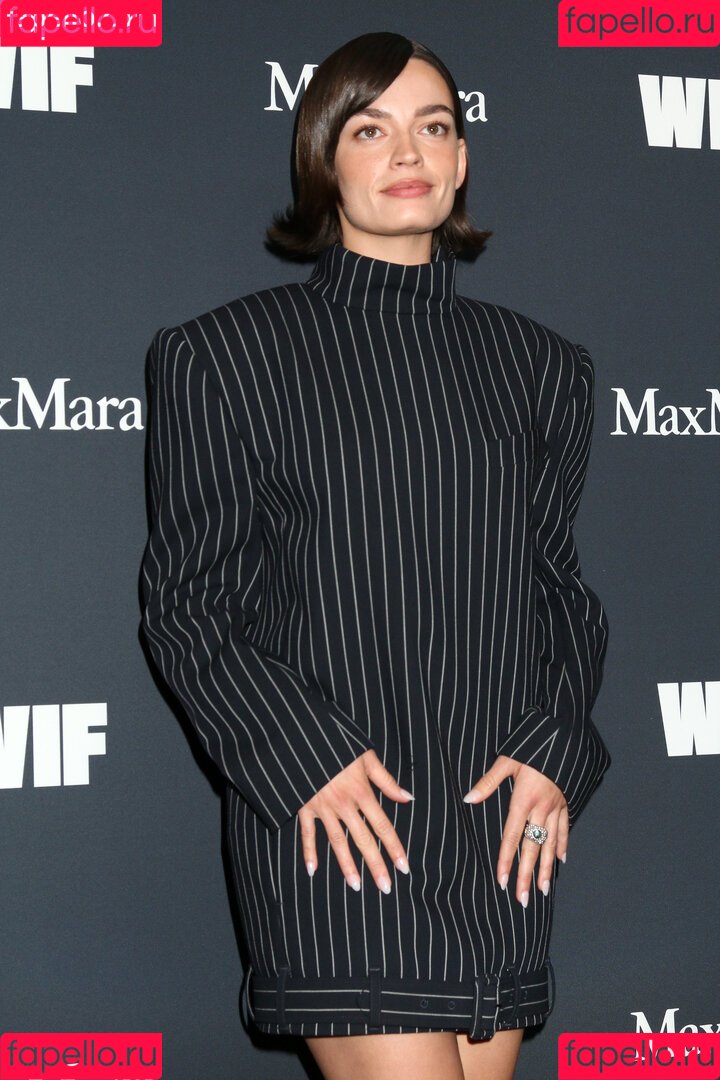 Emma Mackey Onlyfans Photo Gallery 