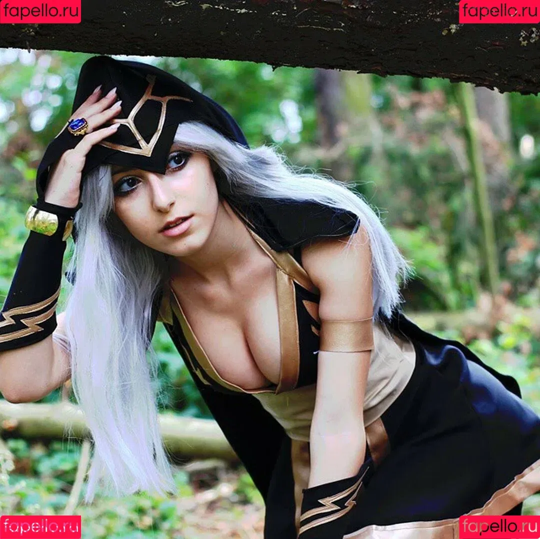 AnniTheDuck Onlyfans Photo Gallery 