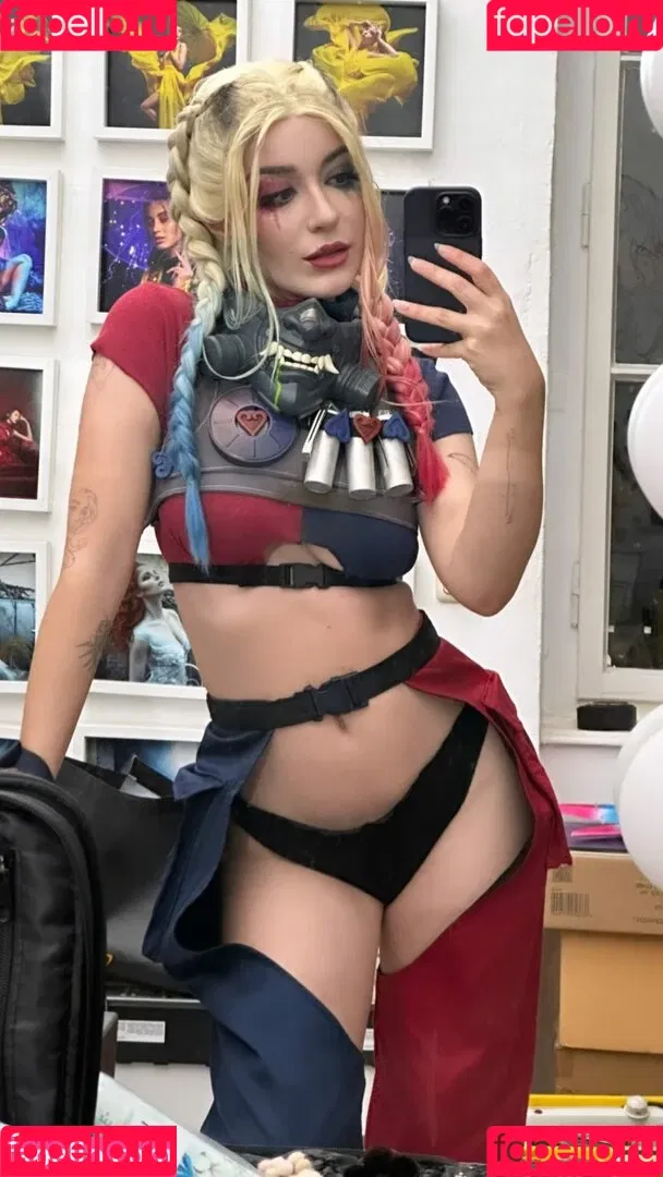 AnniTheDuck Onlyfans Photo Gallery 