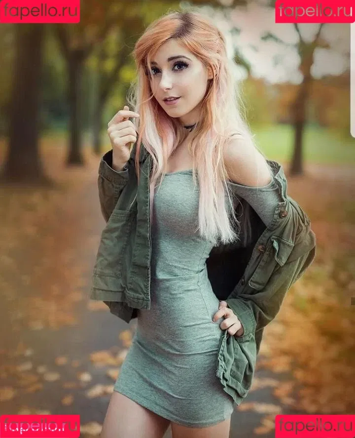 AnniTheDuck Onlyfans Photo Gallery 