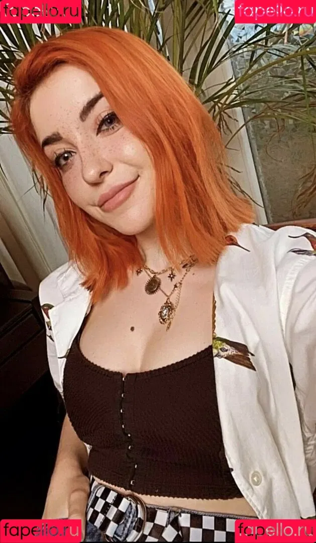 AnniTheDuck Onlyfans Photo Gallery 