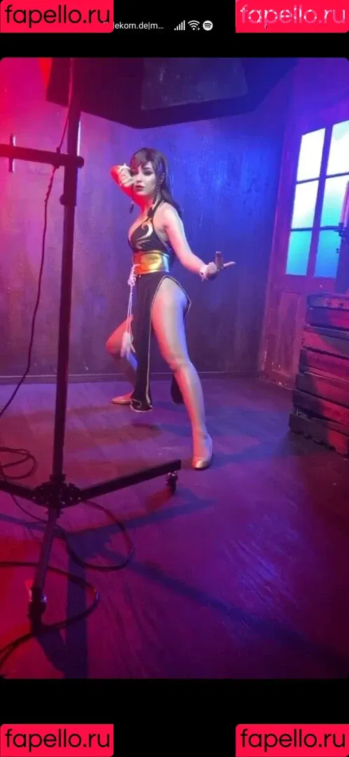 AnniTheDuck Onlyfans Photo Gallery 