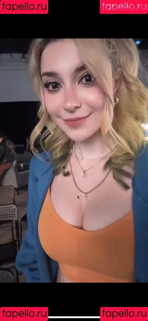 AnniTheDuck Onlyfans Photo Gallery 
