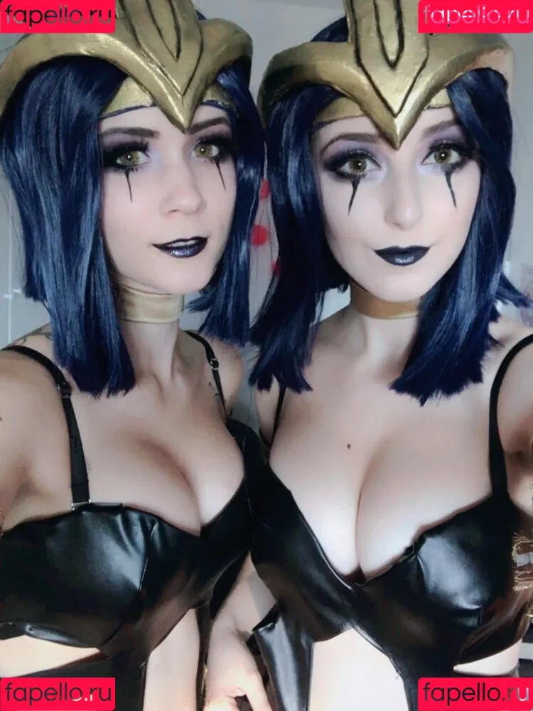 AnniTheDuck Onlyfans Photo Gallery 