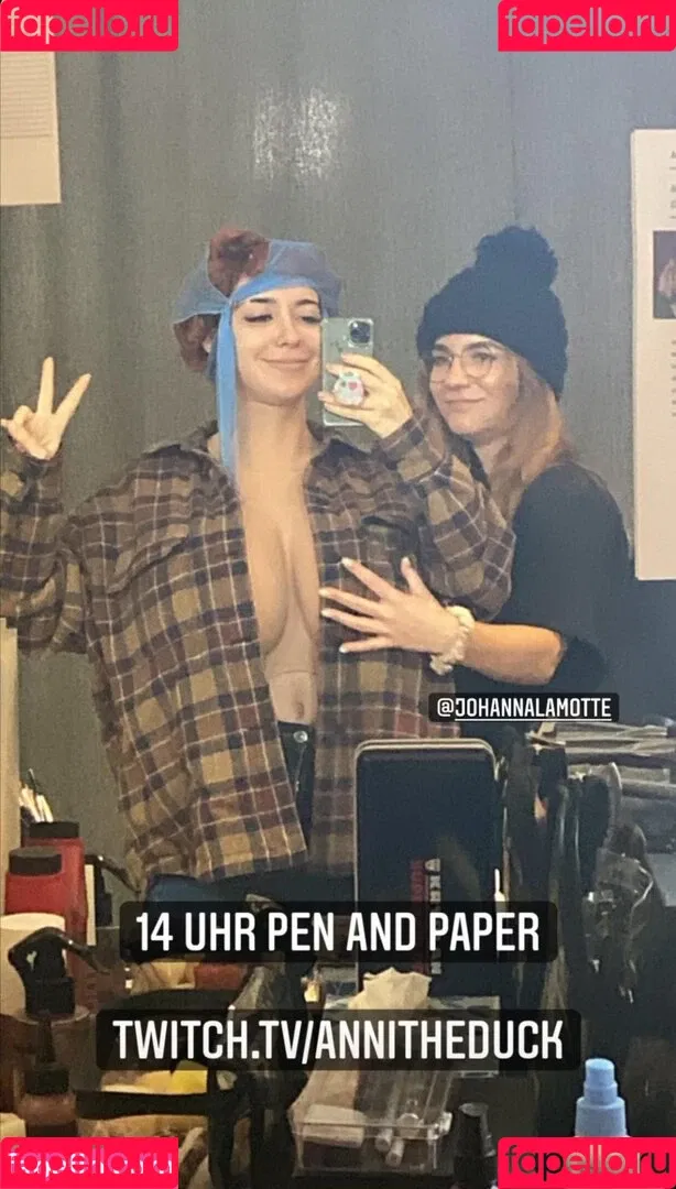 AnniTheDuck Onlyfans Photo Gallery 
