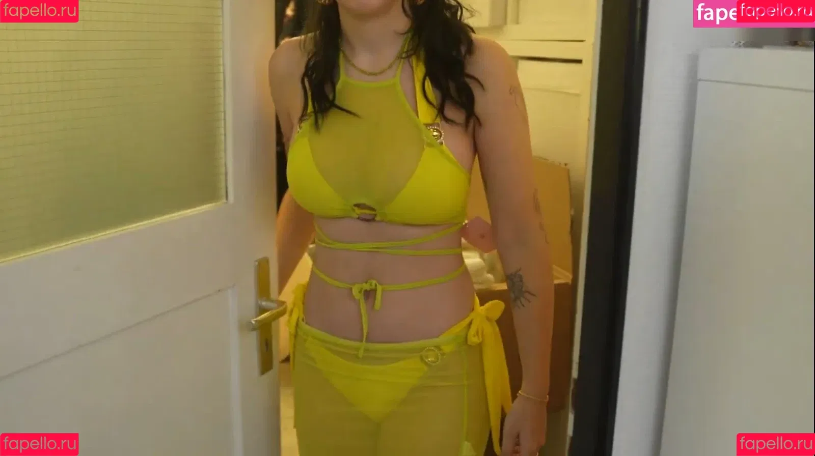 AnniTheDuck Onlyfans Photo Gallery 