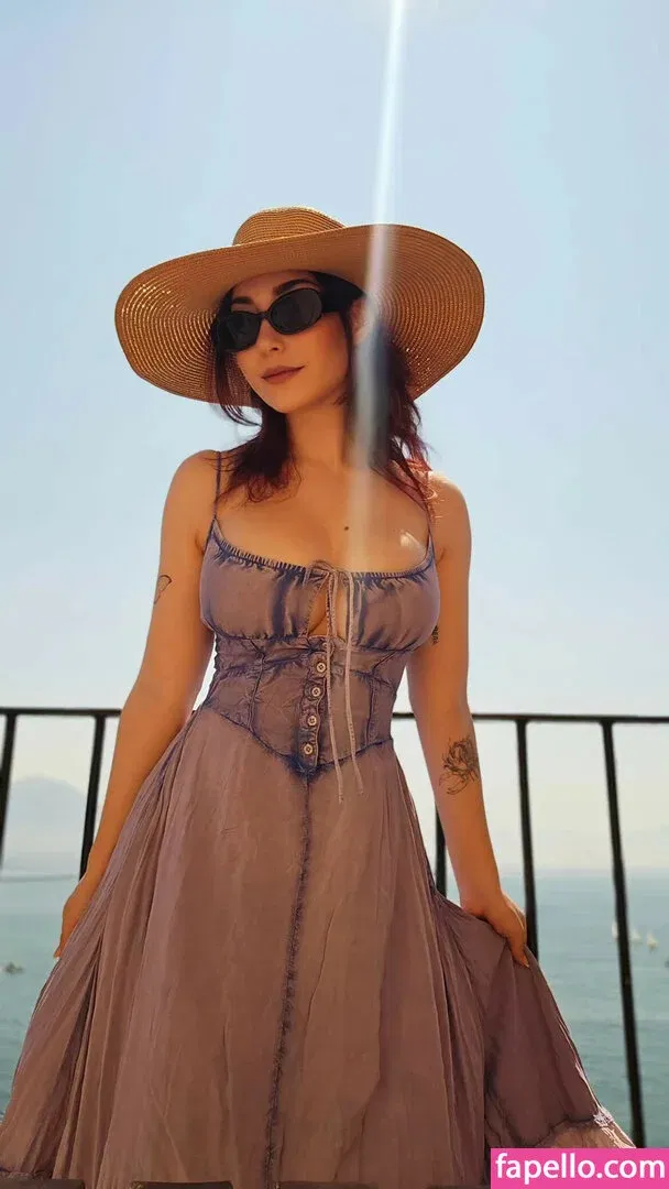 AnniTheDuck Onlyfans Photo Gallery 