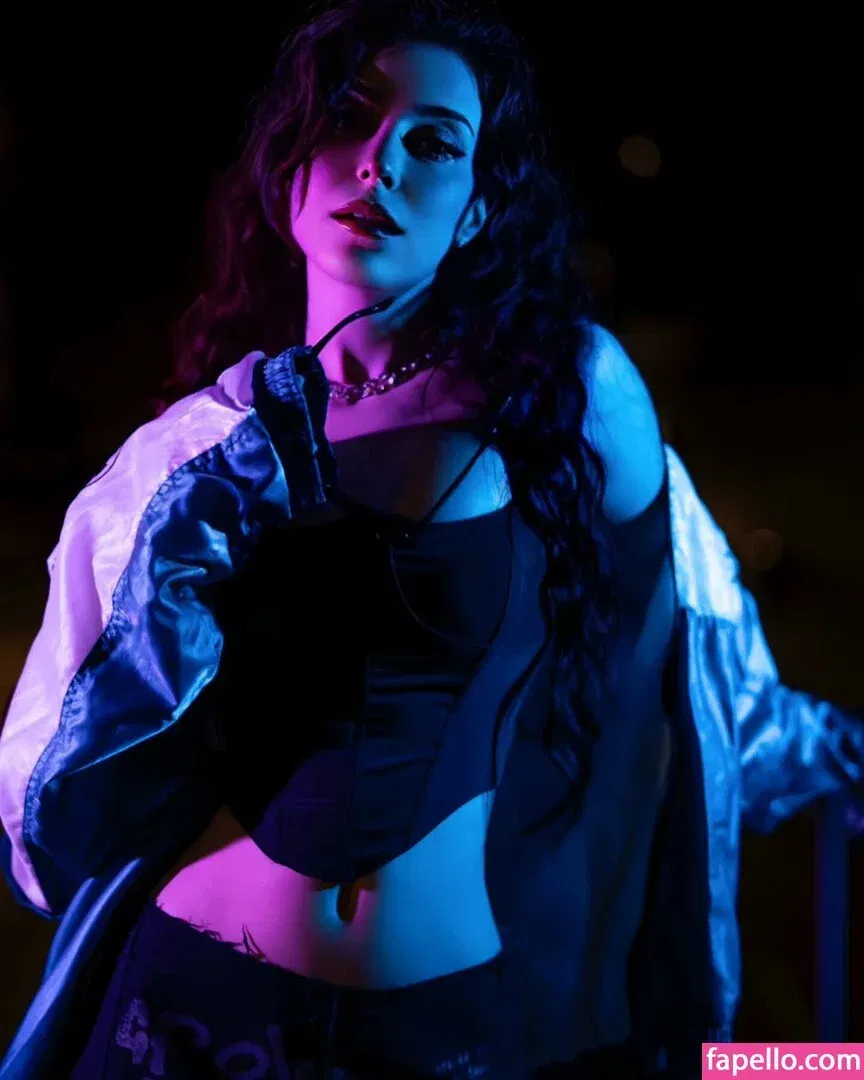 AnniTheDuck Onlyfans Photo Gallery 