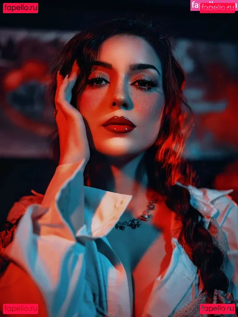 AnniTheDuck Onlyfans Photo Gallery 