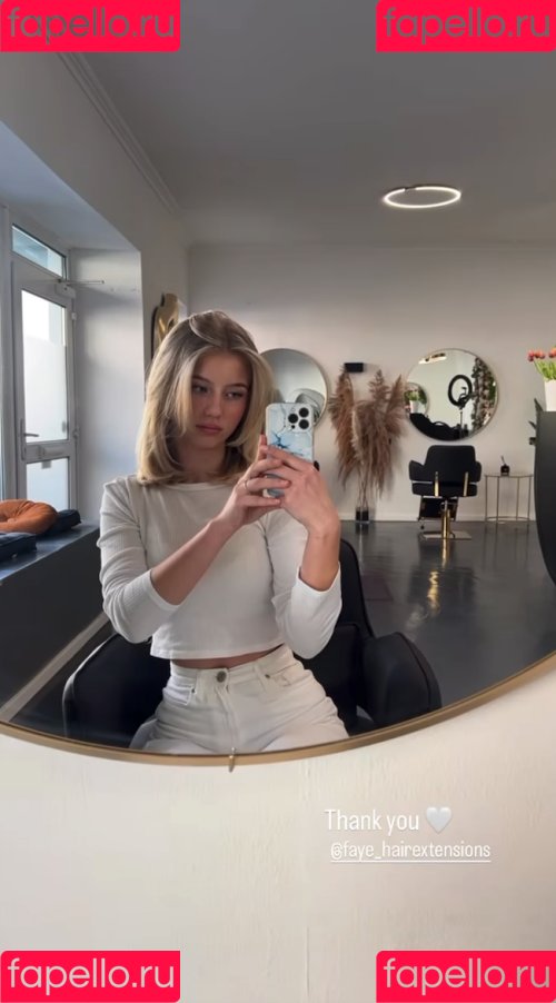 Elena Zoe Onlyfans Photo Gallery 