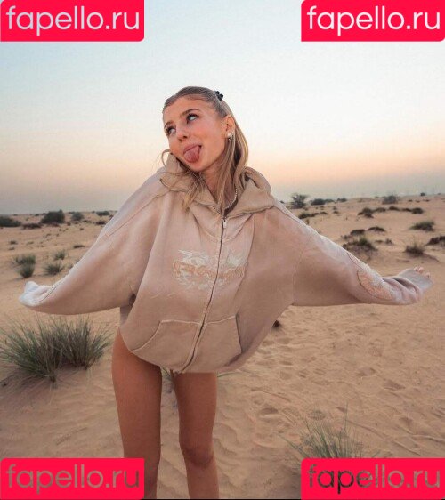 Elena Zoe Onlyfans Photo Gallery 