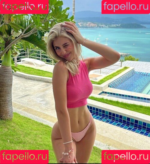 Elena Zoe Onlyfans Photo Gallery 