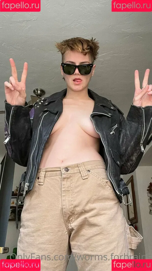 worms.forbrains Onlyfans Photo Gallery 