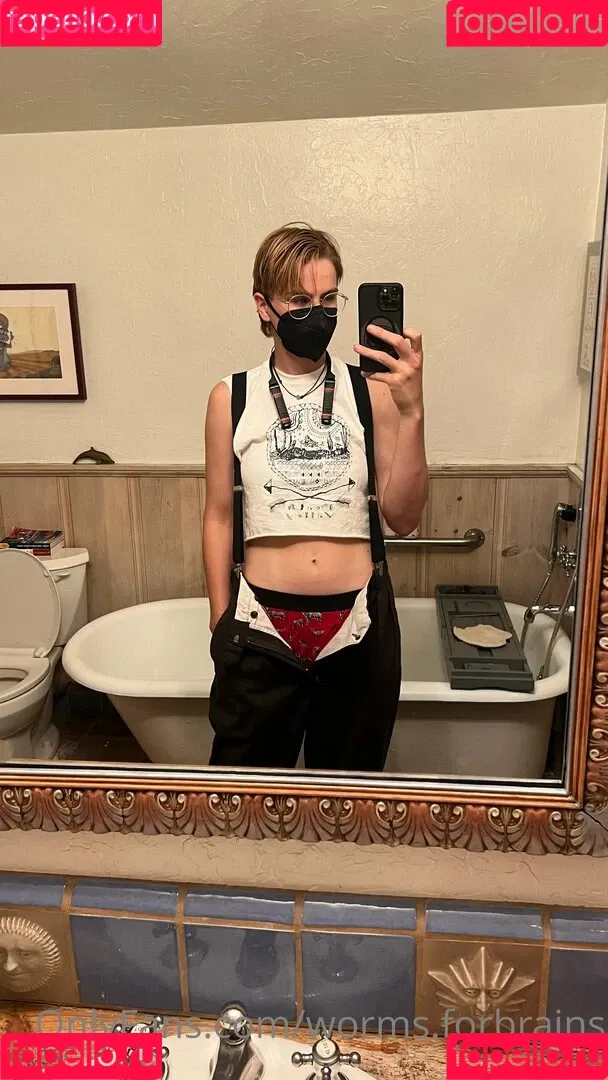 worms.forbrains Onlyfans Photo Gallery 