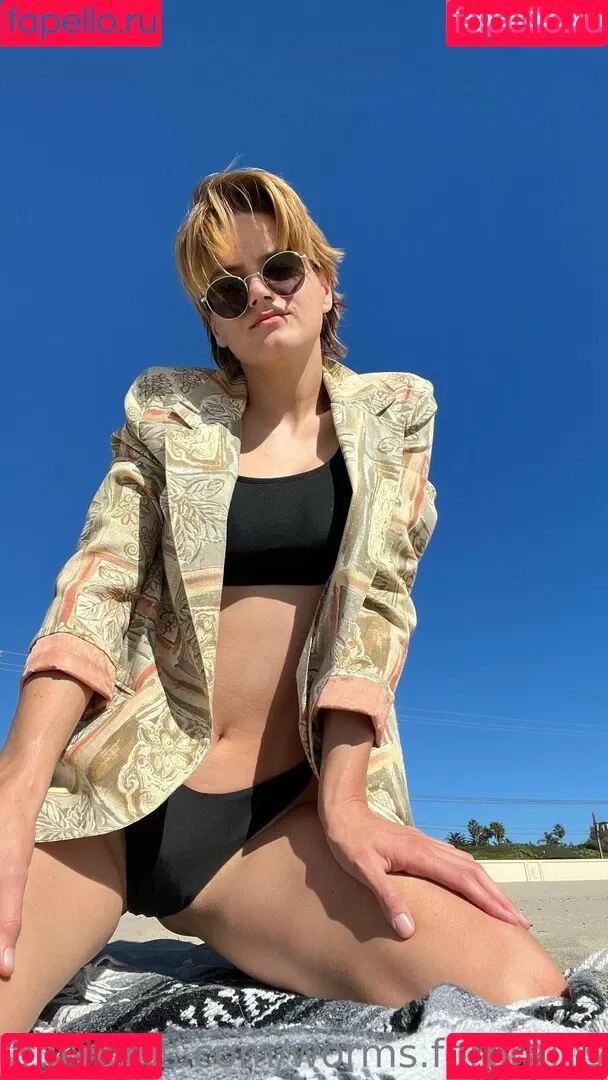 worms.forbrains Onlyfans Photo Gallery 