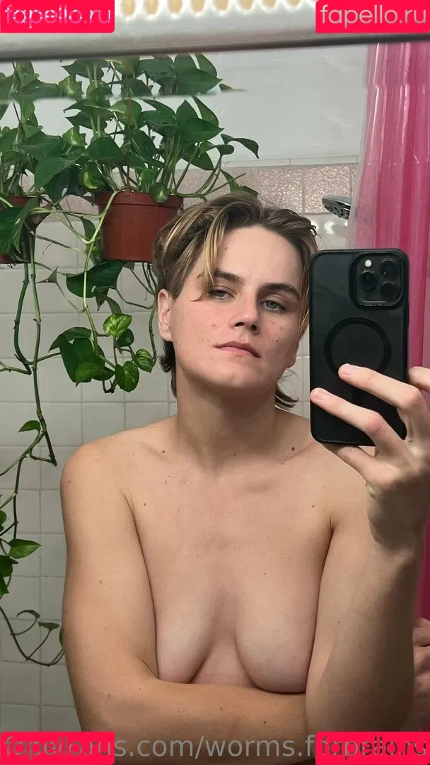 worms.forbrains Onlyfans Photo Gallery 