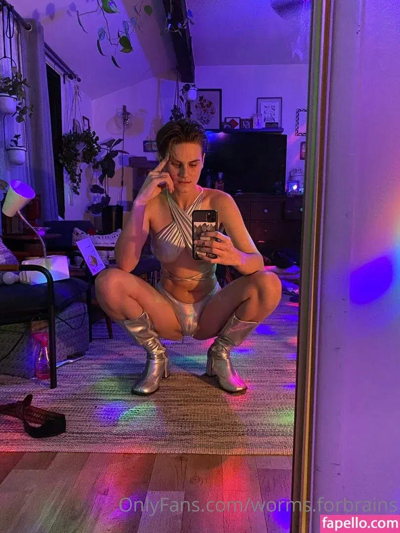 worms.forbrains Onlyfans Photo Gallery 