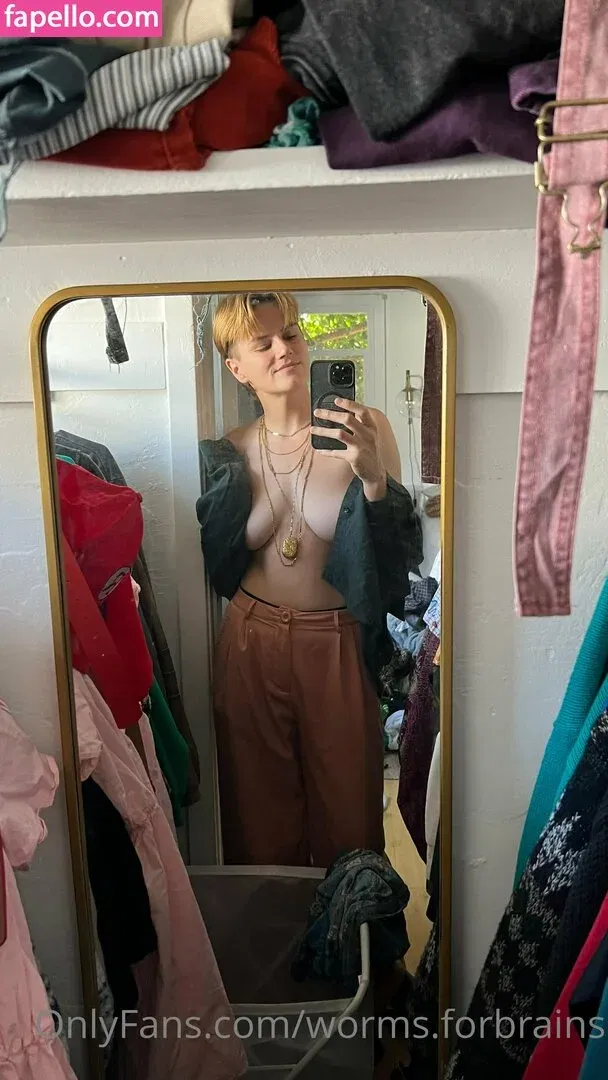 worms.forbrains Onlyfans Photo Gallery 