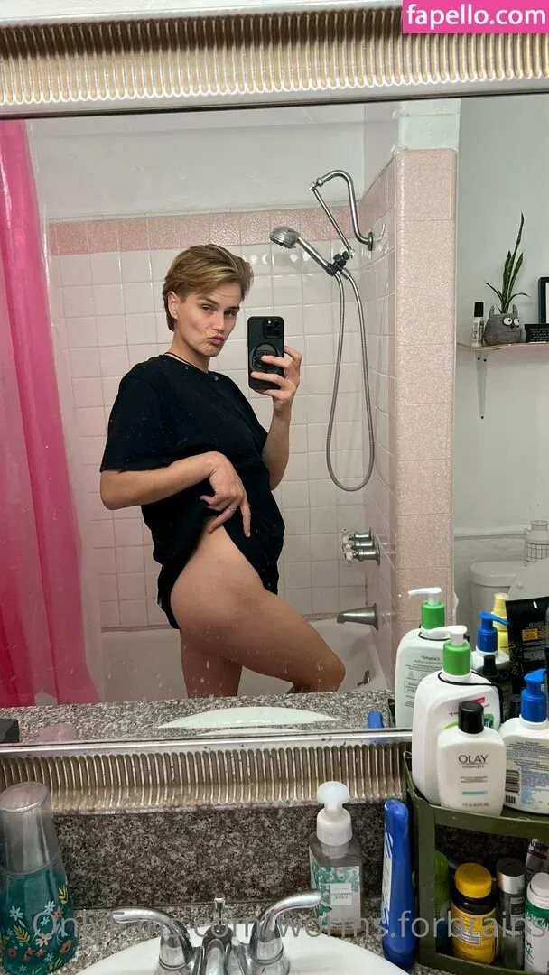 worms.forbrains Onlyfans Photo Gallery 