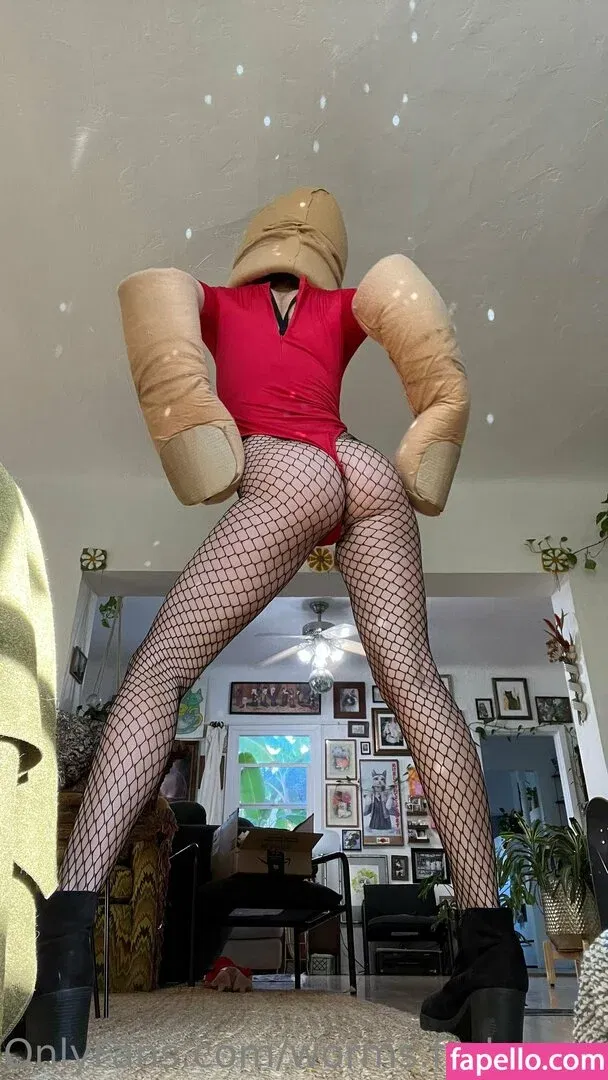 worms.forbrains Onlyfans Photo Gallery 