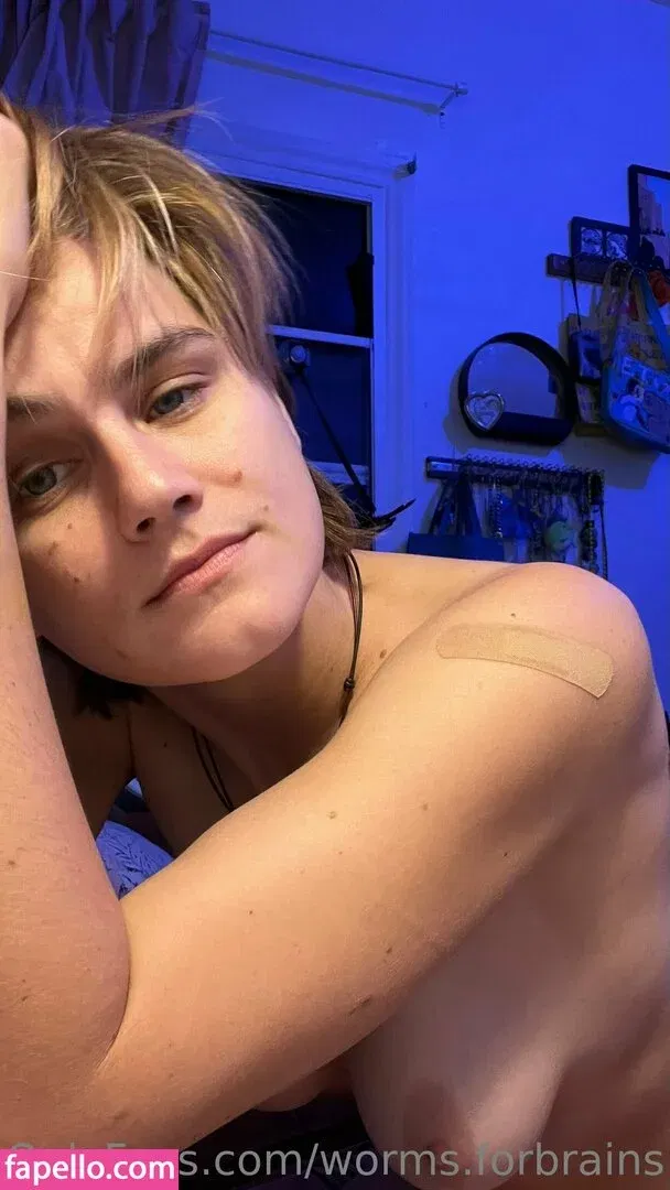 worms.forbrains Onlyfans Photo Gallery 