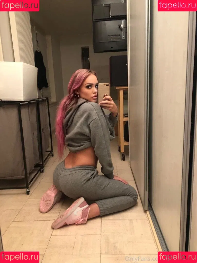 romeeeeyy Onlyfans Photo Gallery 