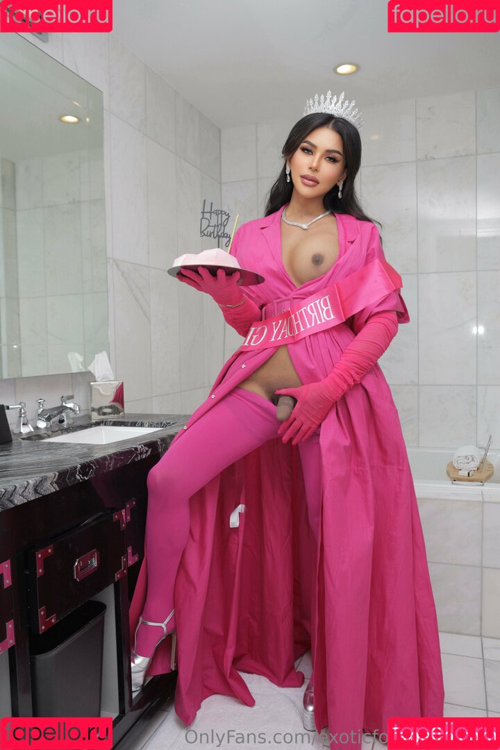 exoticfoxyanastasia Onlyfans Photo Gallery 