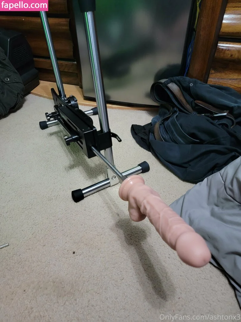 ashtonx3 Onlyfans Photo Gallery 