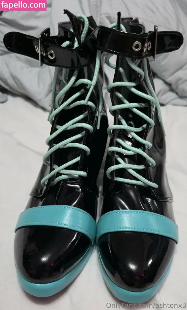 ashtonx3 Onlyfans Photo Gallery 