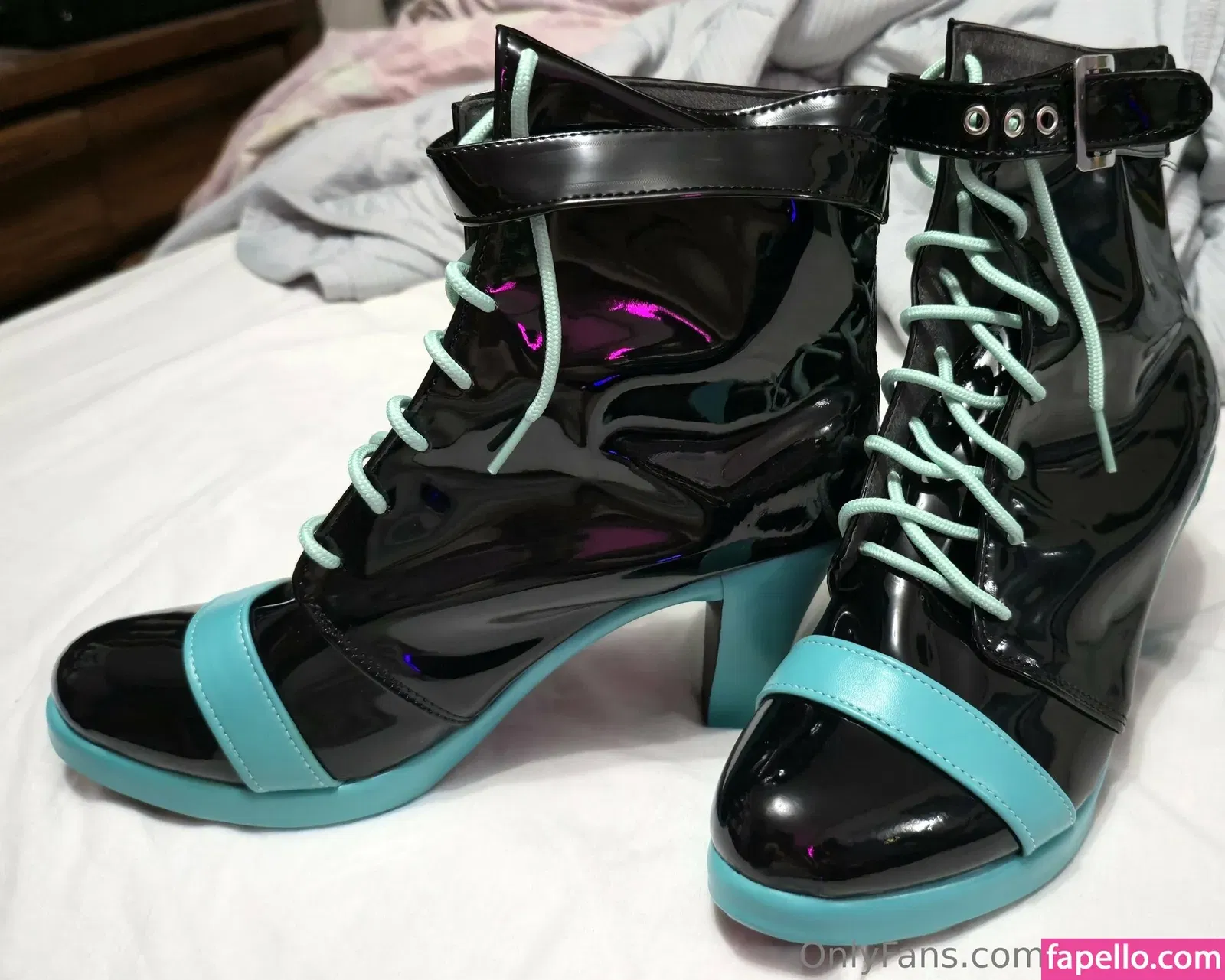 ashtonx3 Onlyfans Photo Gallery 