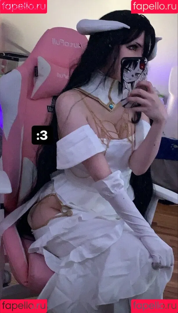 Uzileks Onlyfans Photo Gallery 