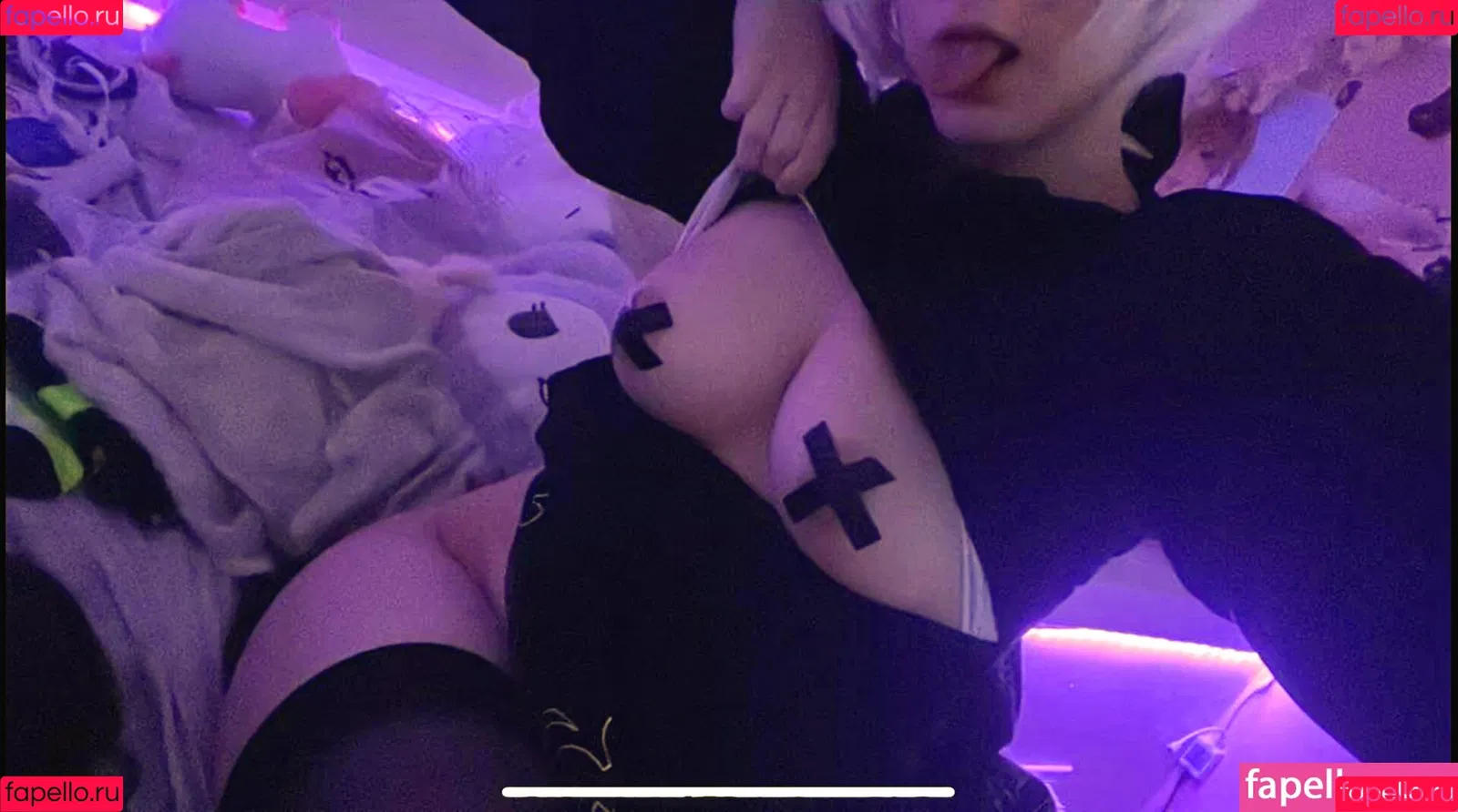 Uzileks Onlyfans Photo Gallery 