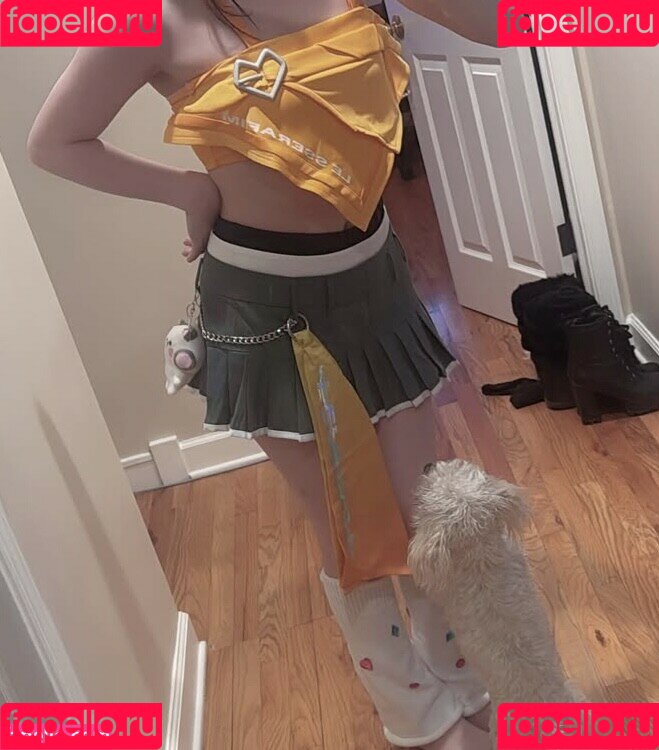 Uzileks Onlyfans Photo Gallery 