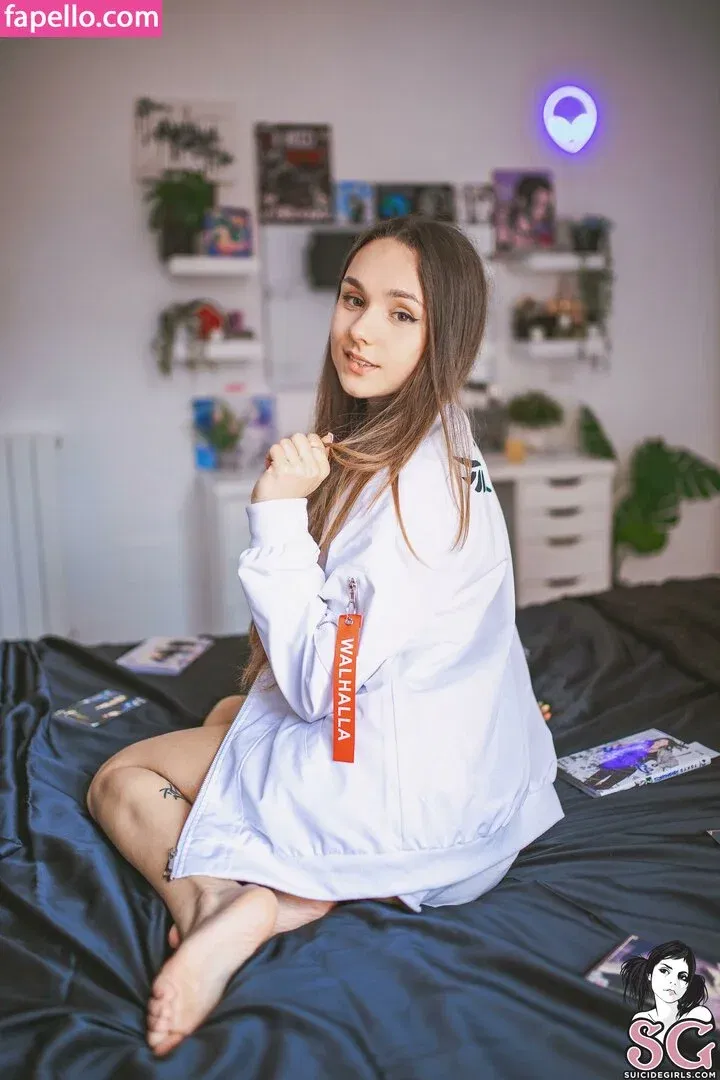 eris_jstr Onlyfans Photo Gallery 