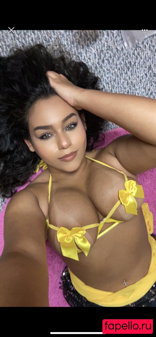 GabbyB Nude Onlyfans Photo 34