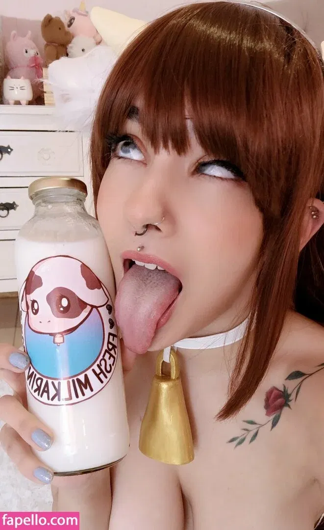 Ru’s Piano Onlyfans Photo Gallery 