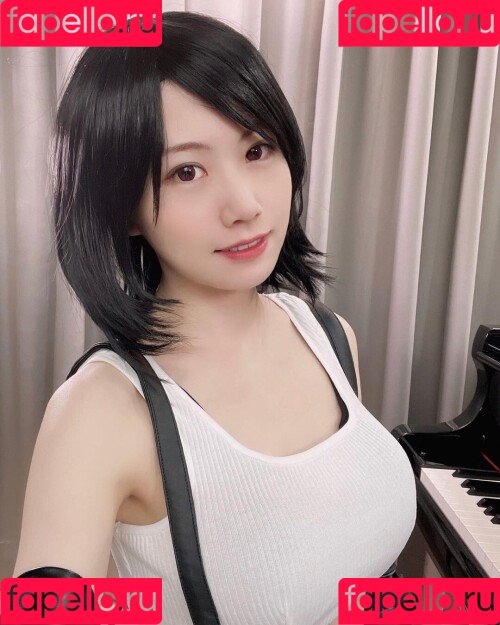 Ru’s Piano Onlyfans Photo Gallery 