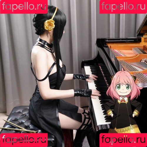 Ru’s Piano Onlyfans Photo Gallery 