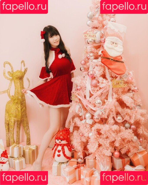 Ru’s Piano Onlyfans Photo Gallery 