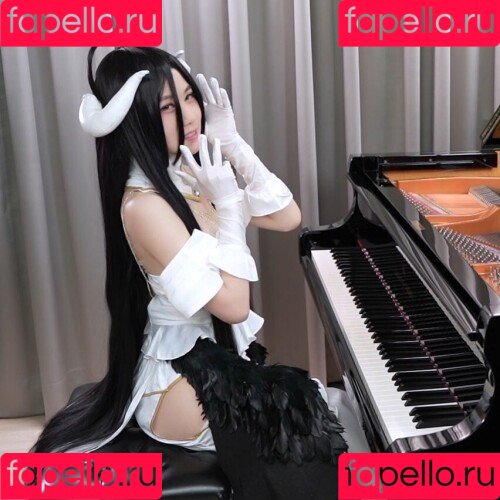 Ru’s Piano Onlyfans Photo Gallery 