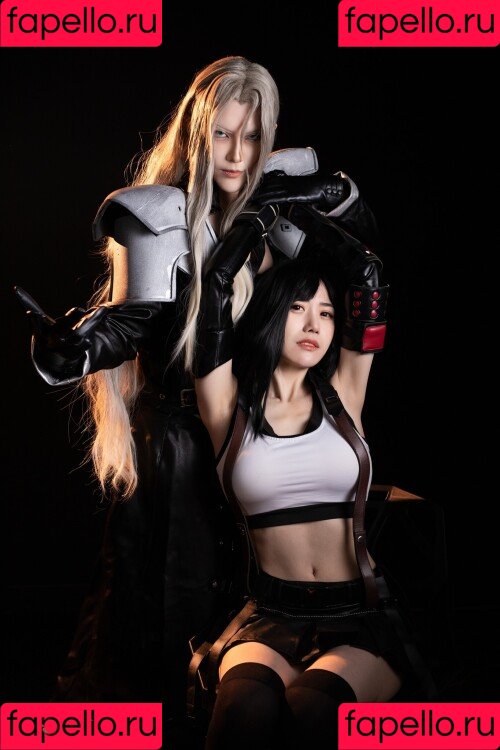 Ru’s Piano Onlyfans Photo Gallery 