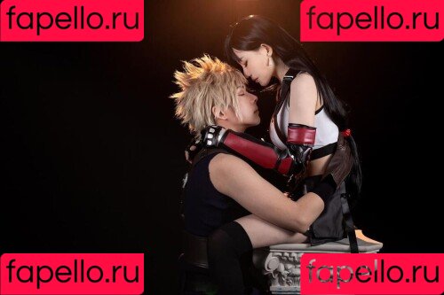 Ru’s Piano Onlyfans Photo Gallery 