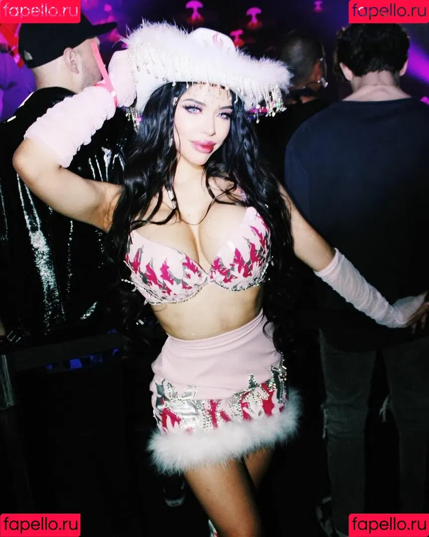 Yeri Mua Onlyfans Photo Gallery 
