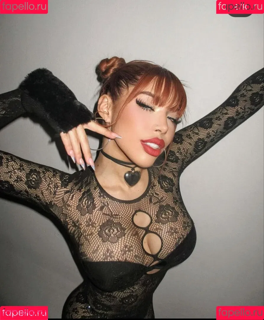 Yeri Mua Onlyfans Photo Gallery 