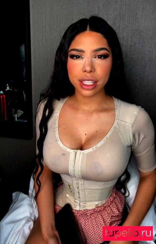 Yeri Mua Onlyfans Photo Gallery 