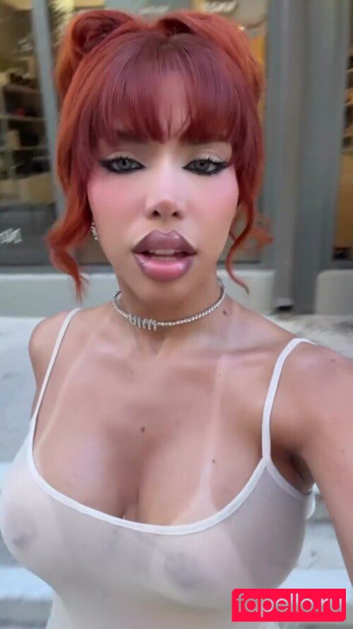 Yeri Mua Onlyfans Photo Gallery 