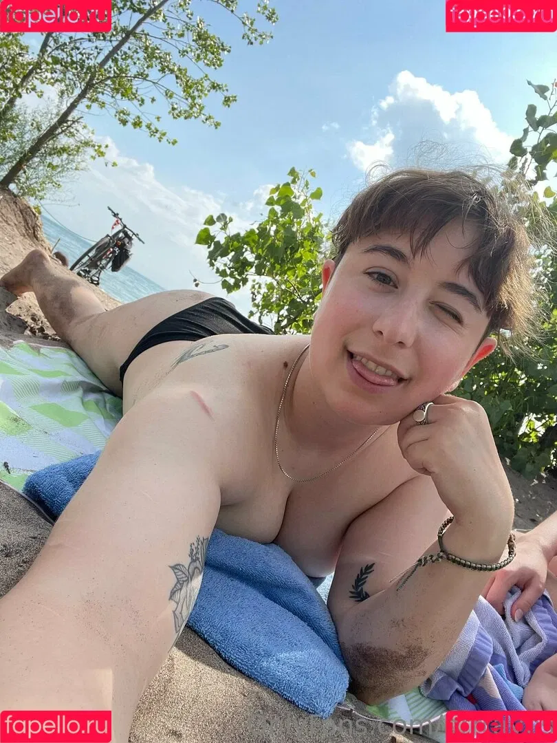 grrraves Onlyfans Photo Gallery 