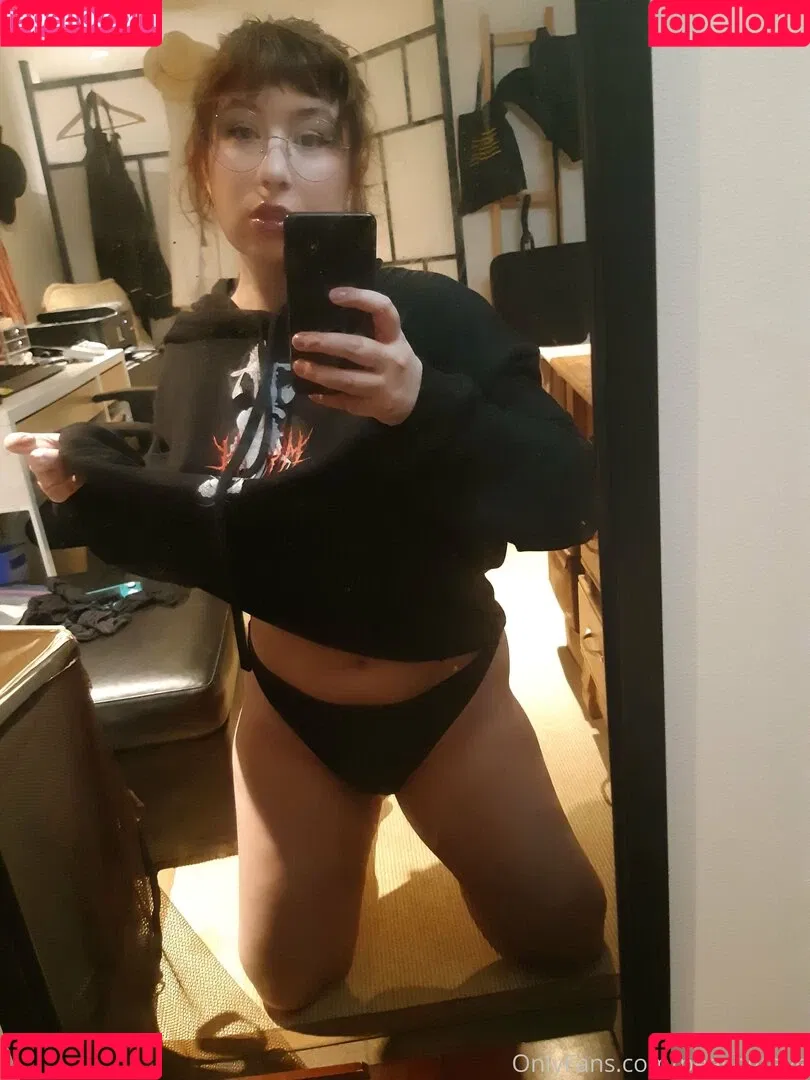 grrraves Onlyfans Photo Gallery 