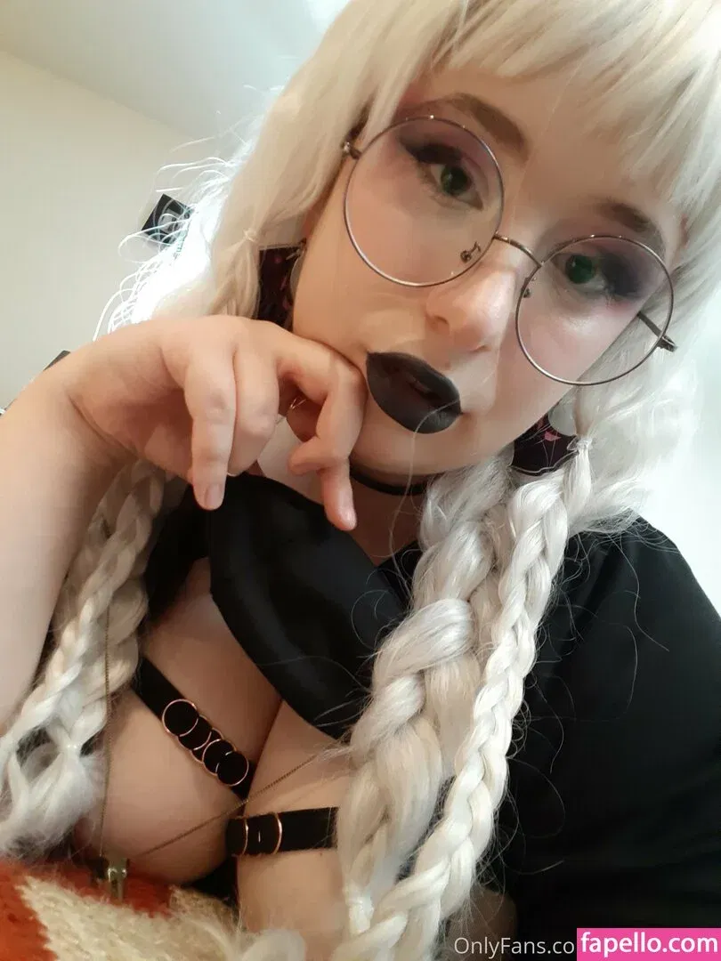 grrraves Onlyfans Photo Gallery 