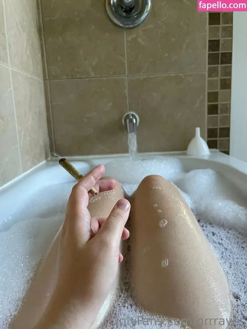 grrraves Onlyfans Photo Gallery 